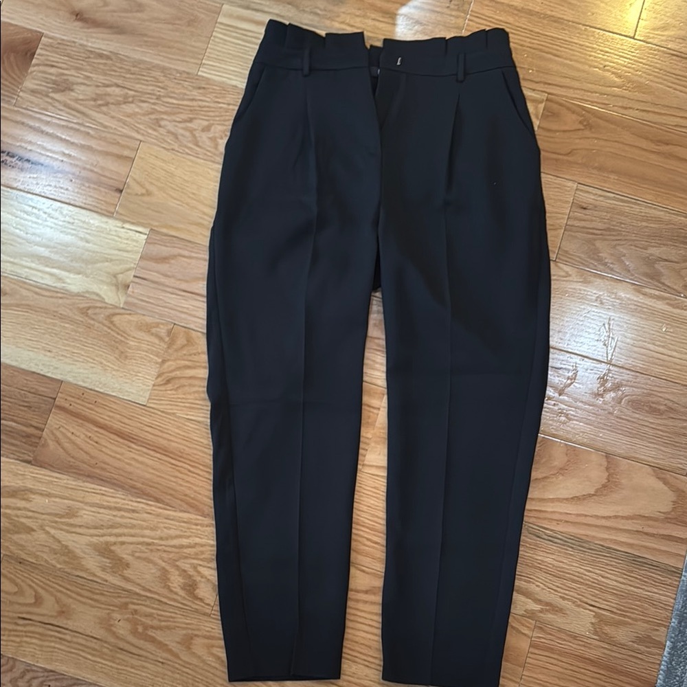 Women’s Lulu Black Pants (ankle)